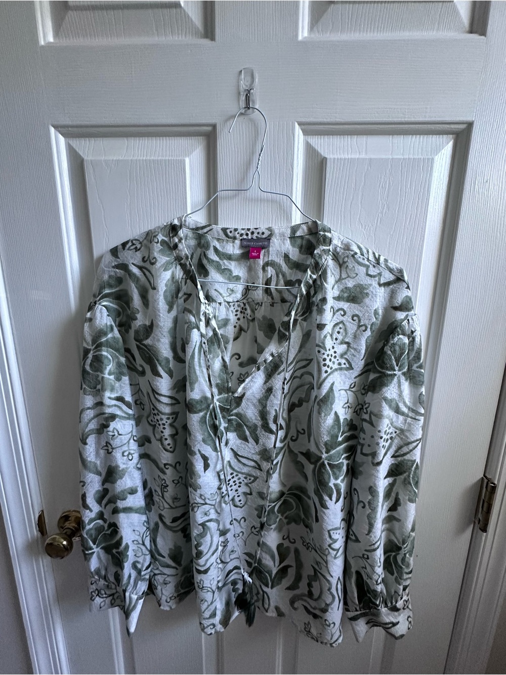 Vince Camuto White Tunic with Olive Green Floral Print and Tie Neck